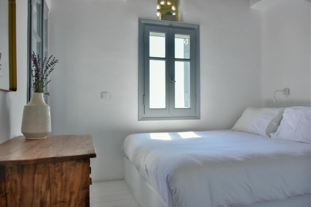 Living Theros Luxury Suites Kardhianí エクステリア 写真