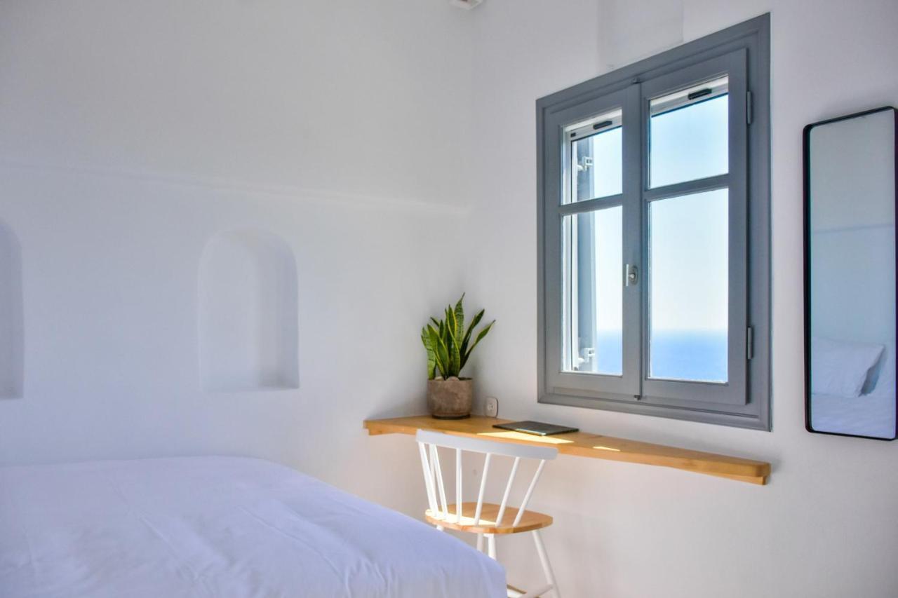 Living Theros Luxury Suites Kardhianí エクステリア 写真