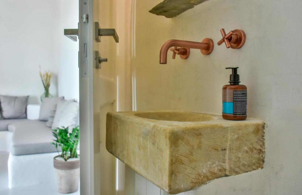 Living Theros Luxury Suites Kardhianí エクステリア 写真