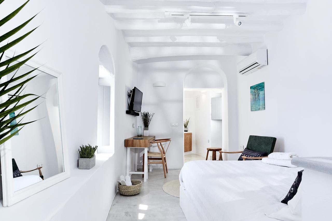 Living Theros Luxury Suites Kardhianí エクステリア 写真