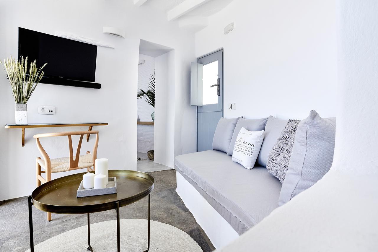 Living Theros Luxury Suites Kardhianí エクステリア 写真